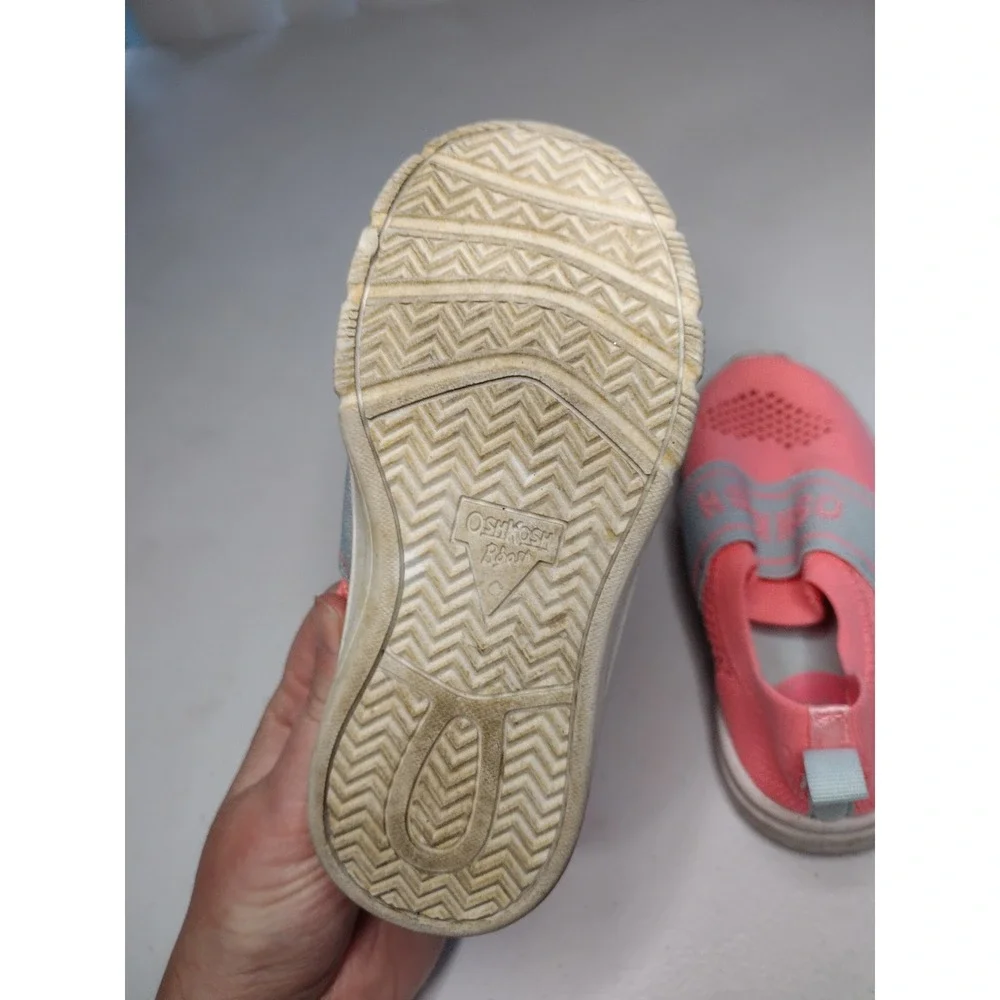 OshKosh Bgosh Girls Coral Pink Heart Knit Slip On Size 10‎ Splash Shoes